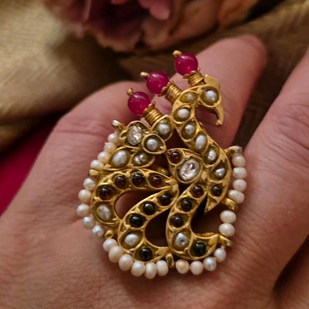 MaYuRa Jadau Kundan Ring